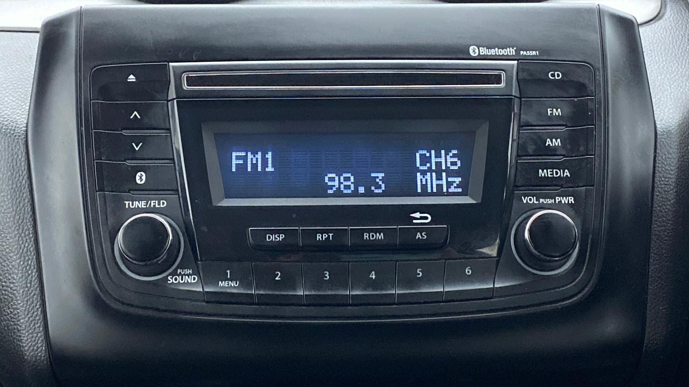 2019 Maruti Swift VXI, Petrol, Manual, 32,312 km, Infotainment System