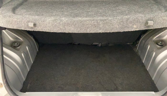 2019 Renault Kwid RXT 1.0, Petrol, Manual, 22,124 km, Boot Inside