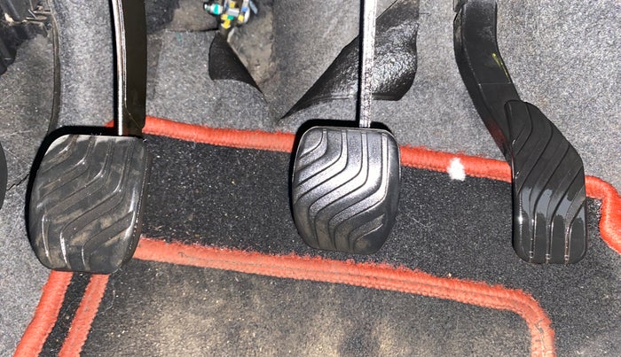 2019 Renault Kwid RXT 1.0, Petrol, Manual, 22,124 km, Pedals