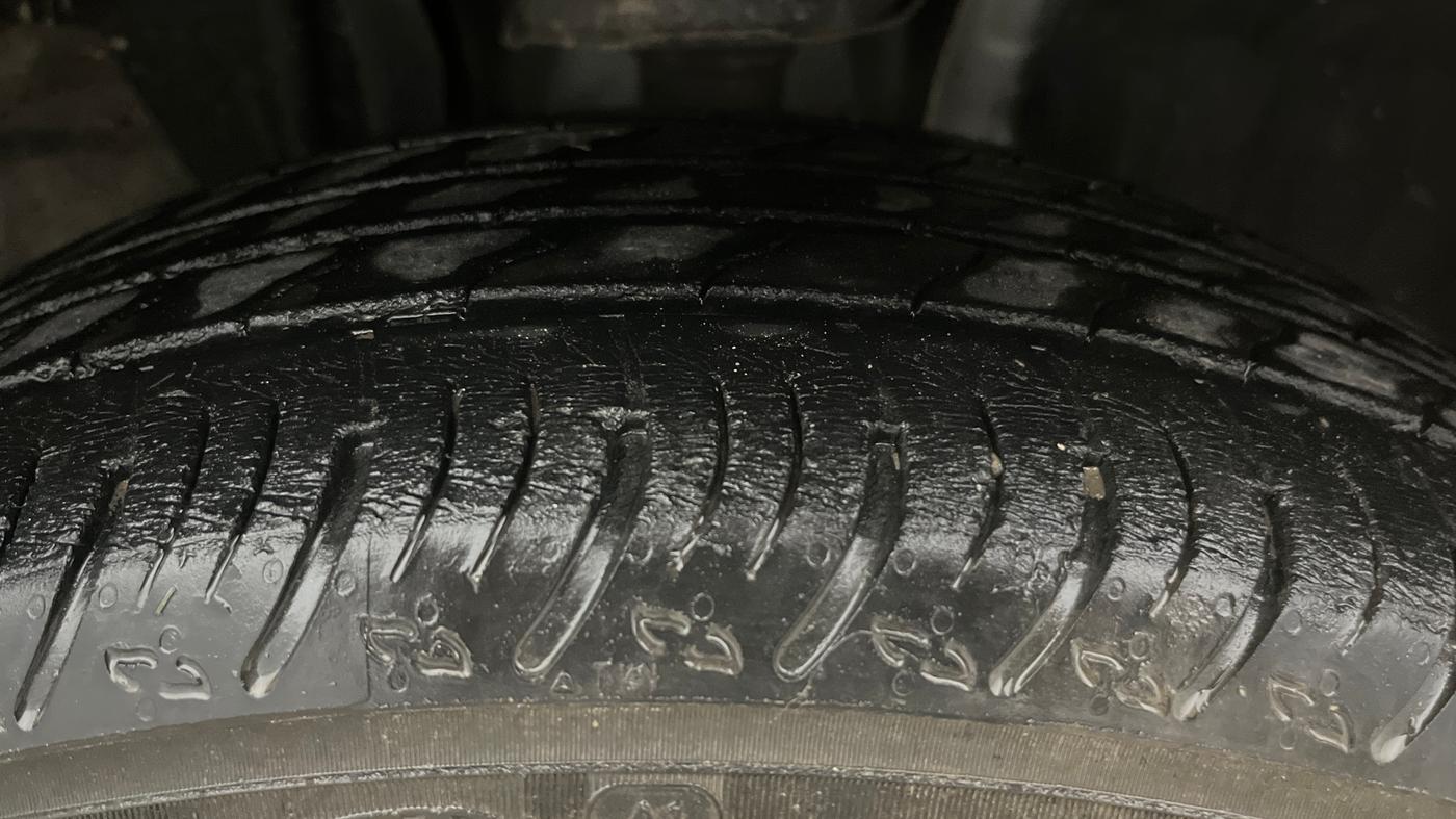 2021 Nissan MAGNITE XL, Petrol, Manual, 19,105 km, Right Front Tyre Tread