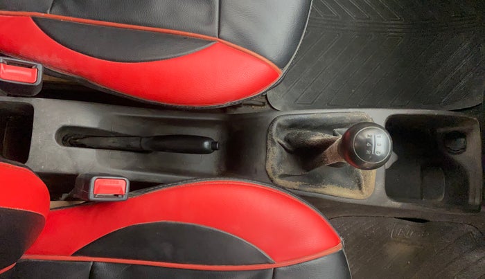 2017 Hyundai Eon ERA +, Petrol, Manual, 52,385 km, Gear Lever