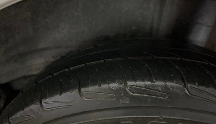 2022 Maruti New Wagon-R VXI CNG 1.0, CNG, Manual, 65,331 km, Left Rear Tyre Tread