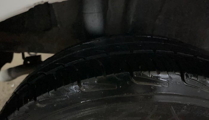 2022 Maruti New Wagon-R VXI CNG 1.0, CNG, Manual, 65,331 km, Right Rear Tyre Tread