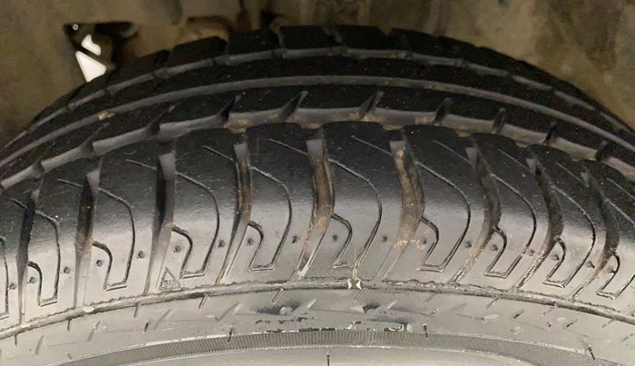 2016 Datsun Go Plus T, Petrol, Manual, 16,785 km, Left Front Tyre Tread