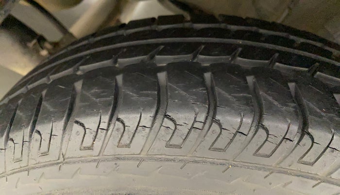 2016 Datsun Go Plus T, Petrol, Manual, 16,785 km, Left Rear Tyre Tread