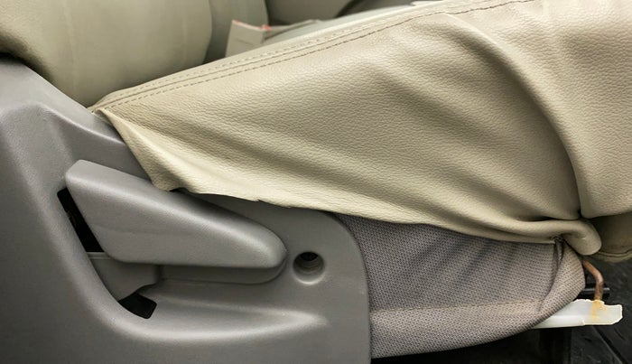 2016 Datsun Go Plus T, Petrol, Manual, 16,785 km, Driver Side Adjustment Panel