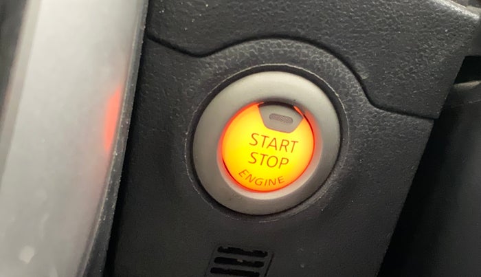 2017 Nissan Sunny XV CVT, Petrol, Automatic, 73,447 km, Keyless Start/ Stop Button