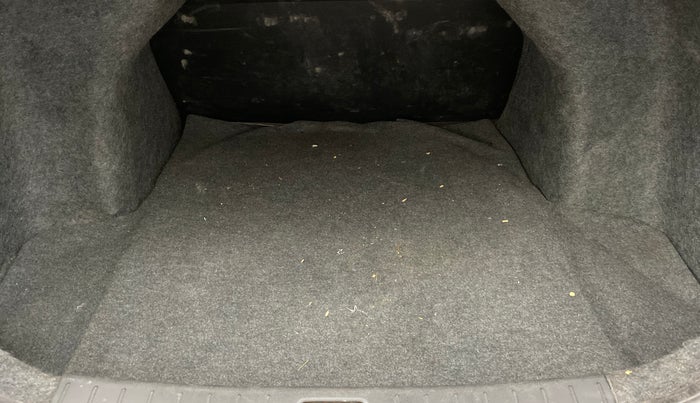 2017 Nissan Sunny XV CVT, Petrol, Automatic, 73,447 km, Boot Inside