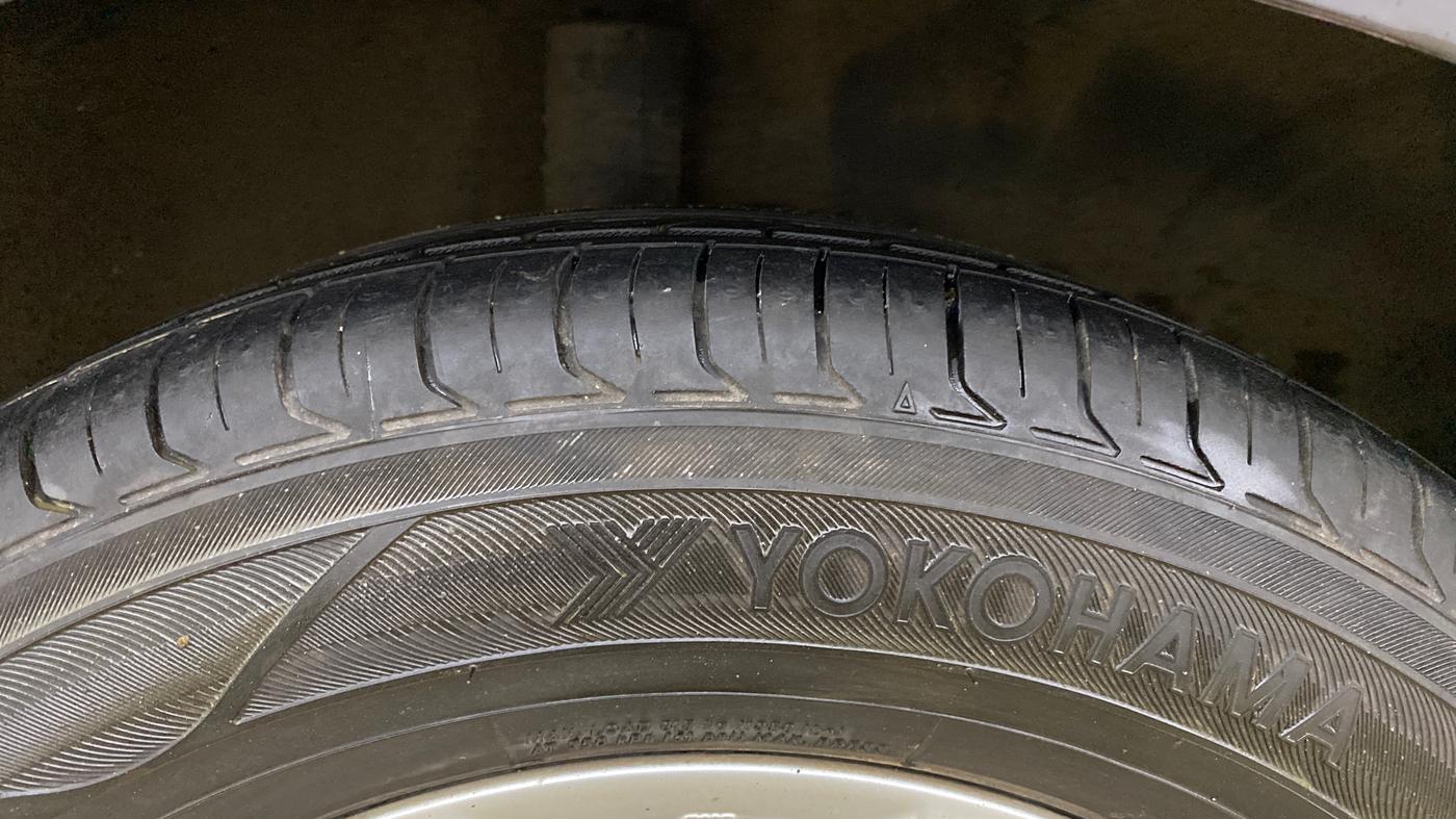 2017 Nissan Sunny XV CVT, Petrol, Automatic, 73,384 km, Right Rear Tyre Tread