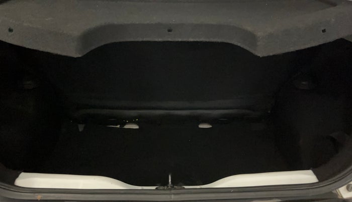 2022 Tata PUNCH PURE MT, Petrol, Manual, 38,333 km, Boot Inside