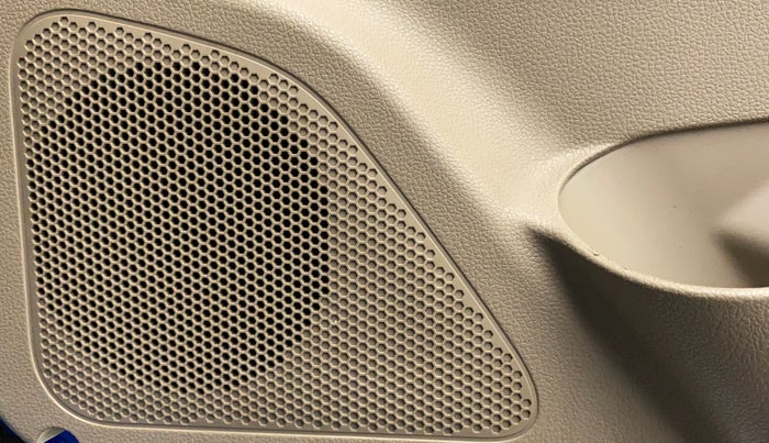 2016 Mahindra TUV300 T8, Diesel, Manual, 47,528 km, Speaker