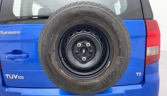 2016 Mahindra TUV300 T8, Diesel, Manual, 47,528 km, Spare Tyre