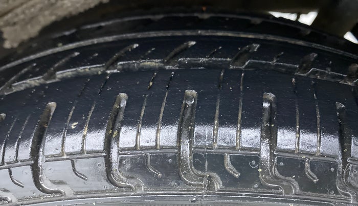 2018 Maruti Wagon R 1.0 VXI, Petrol, Manual, 15,549 km, Left Rear Tyre Tread