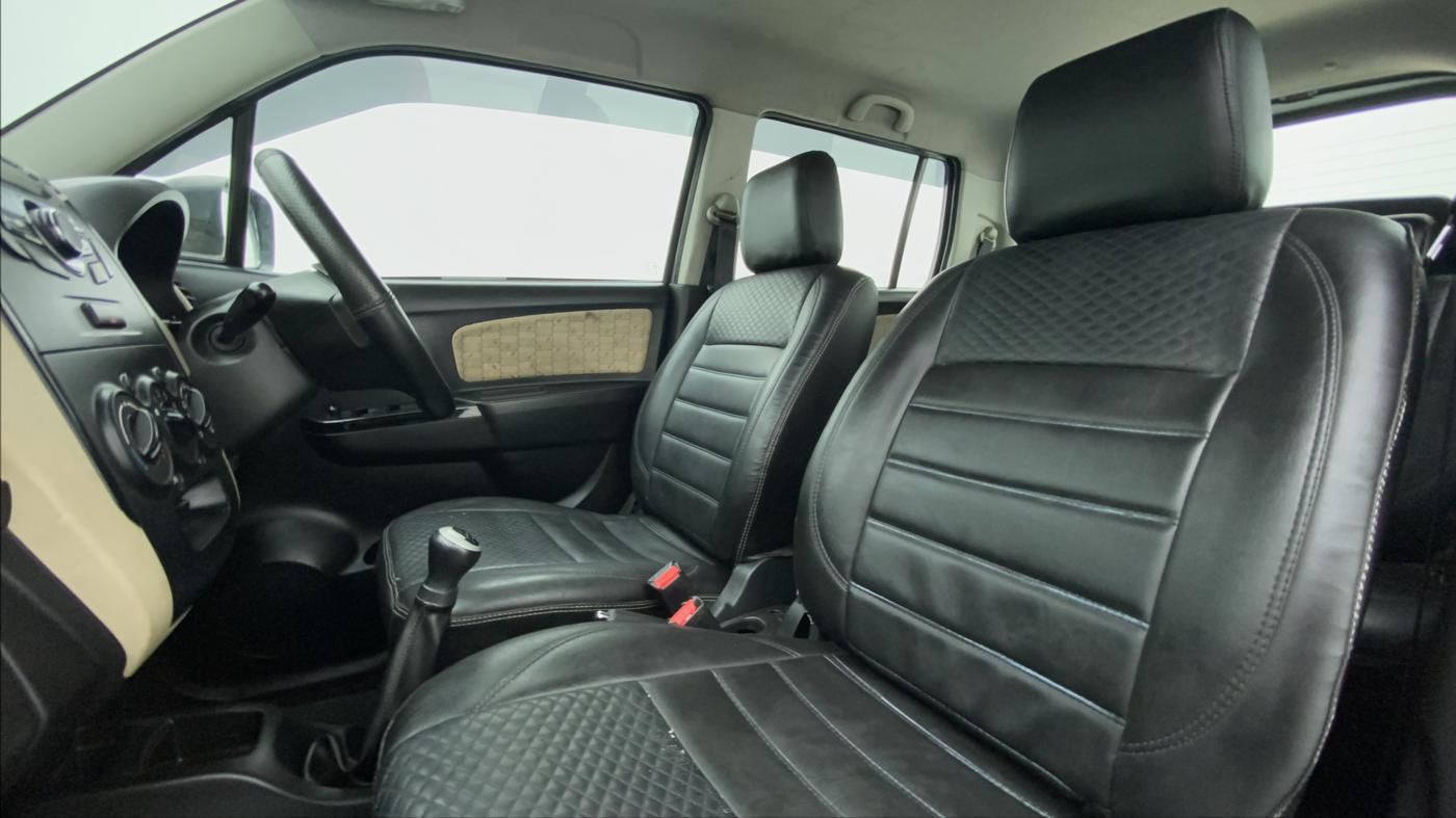 2018 Maruti Wagon R 1.0 VXI, Petrol, Manual, 15,549 km, Right Side Front Door Cabin