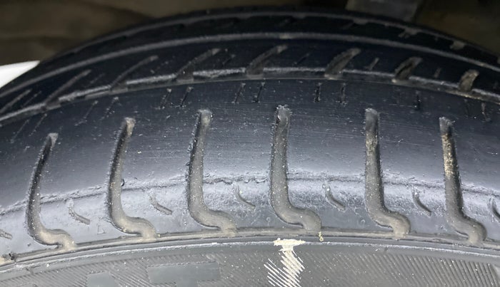 2018 Maruti Wagon R 1.0 VXI, Petrol, Manual, 15,549 km, Left Front Tyre Tread