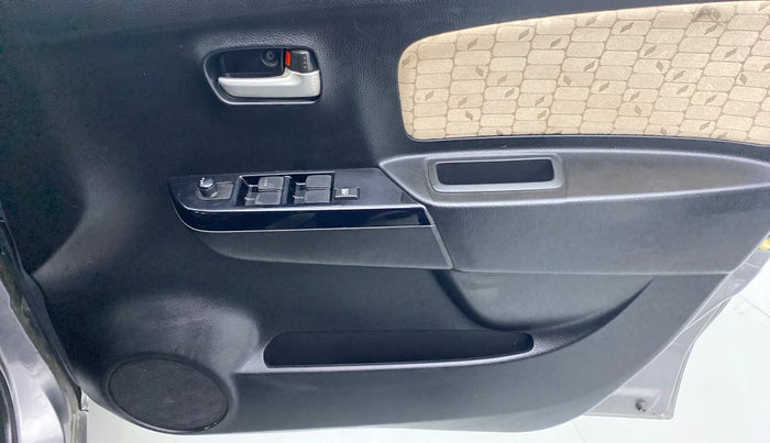 2018 Maruti Wagon R 1.0 VXI, Petrol, Manual, 15,549 km, Driver Side Door Panels Control
