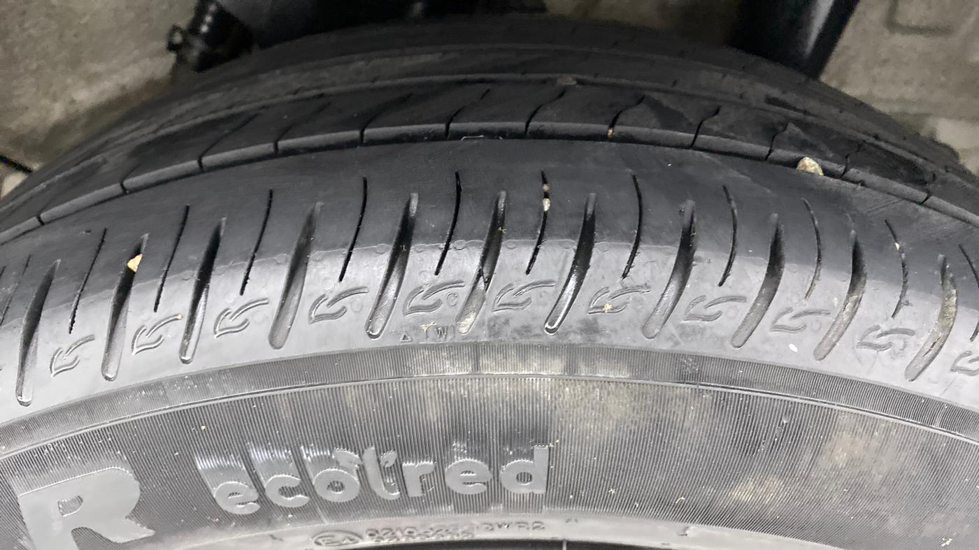 2019 Hyundai VENUE 1.0L Turbo GDI SX(O) MT, Petrol, Manual, 24,847 km, Left Rear Tyre Tread