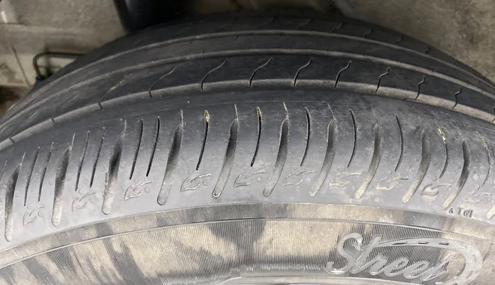 2019 Hyundai VENUE 1.0L Turbo GDI SX(O) MT, Petrol, Manual, 24,847 km, Right Rear Tyre Tread