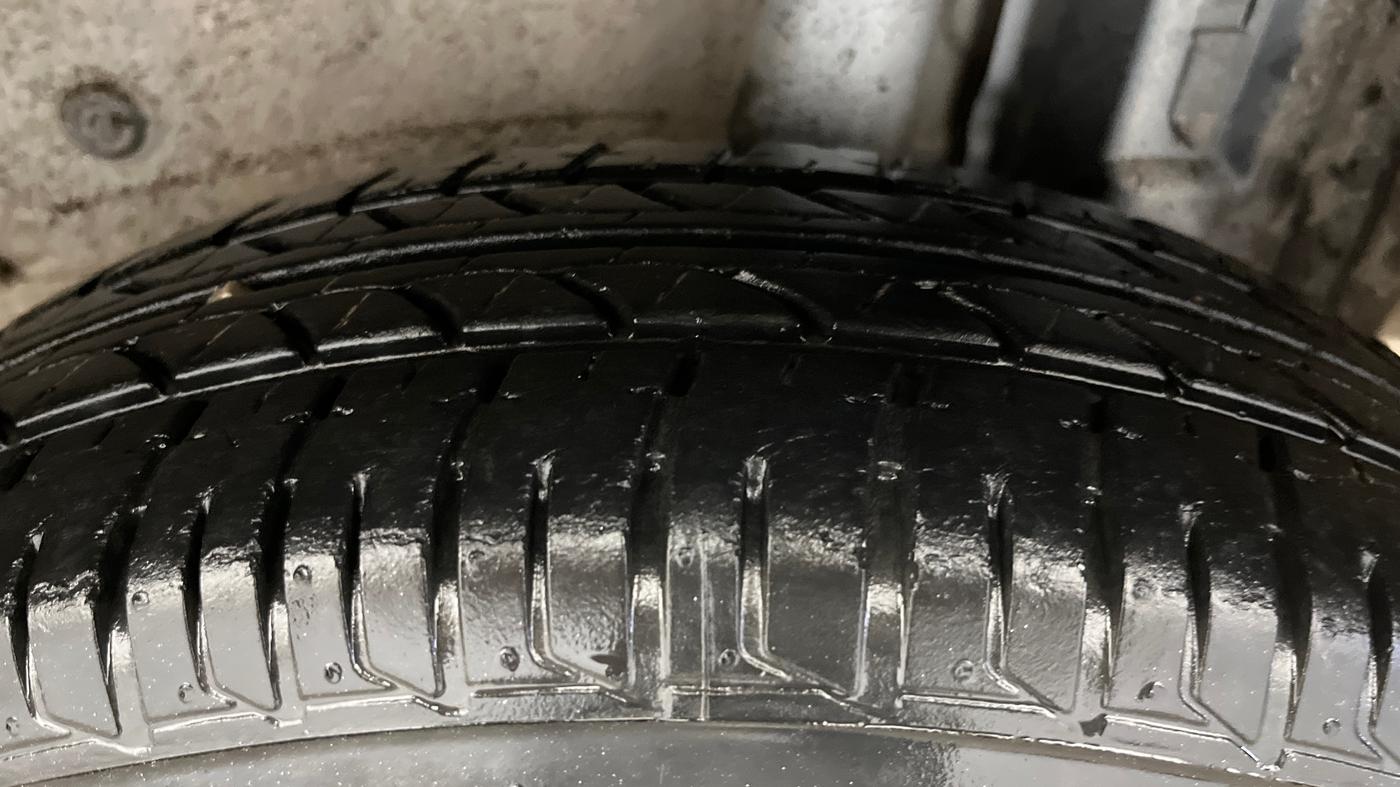 2016 Toyota Etios G, Petrol, Manual, 27,162 km, Left Rear Tyre Tread