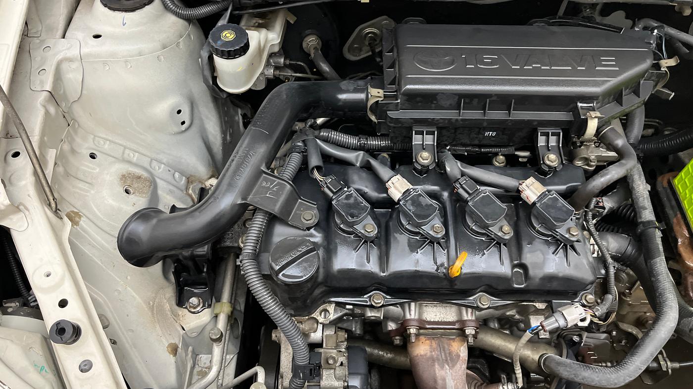 2016 Toyota Etios G, Petrol, Manual, 27,162 km, Engine View - Right
