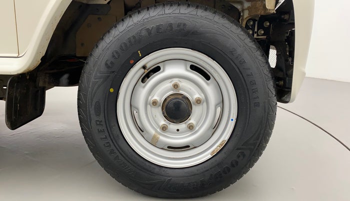 2022 Mahindra Bolero B4, Diesel, Manual, 47,114 km, Right Front Wheel