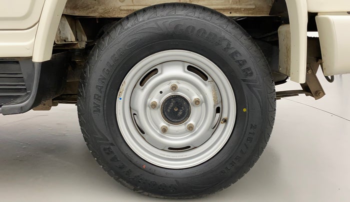2022 Mahindra Bolero B4, Diesel, Manual, 47,114 km, Left Rear Wheel