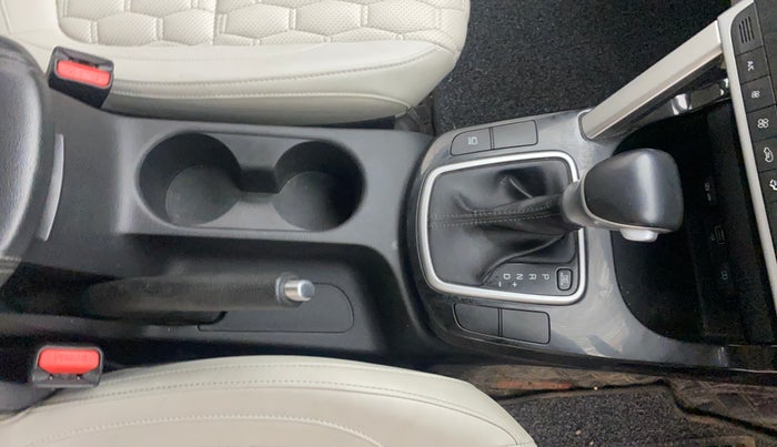 2021 KIA SELTOS HTX 1.5 CVT PETROL, Petrol, Automatic, 61,116 km, Gear Lever