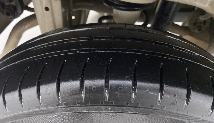 2017 Maruti Alto 800 VXI, Petrol, Manual, 83,403 km, Right Rear Tyre Tread