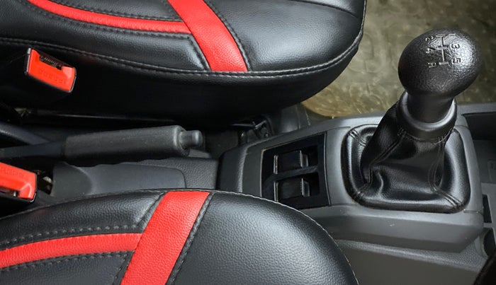 2017 Maruti Alto 800 VXI, Petrol, Manual, 83,403 km, Gear Lever