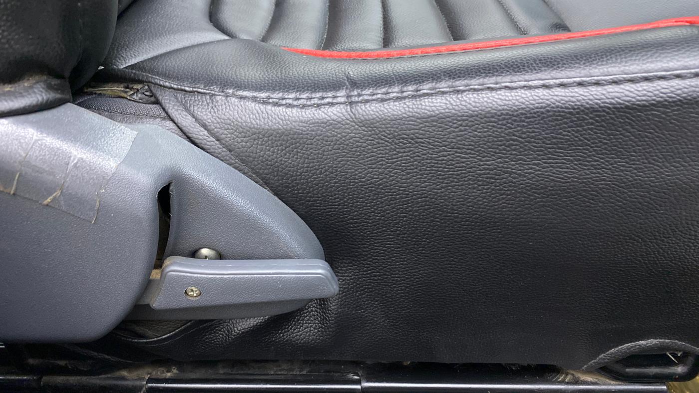 2017 Maruti Alto 800 VXI, Petrol, Manual, 83,403 km, Driver Side Adjustment Panel