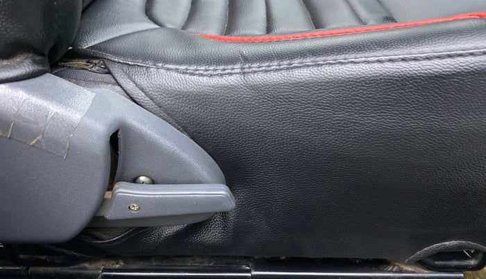 2017 Maruti Alto 800 VXI, Petrol, Manual, 83,403 km, Driver Side Adjustment Panel