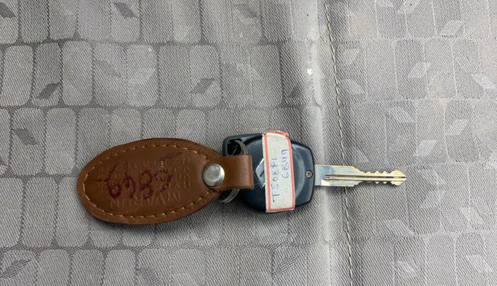 2015 Maruti Wagon R 1.0 VXI, Petrol, Manual, 79,189 km, Key Close Up