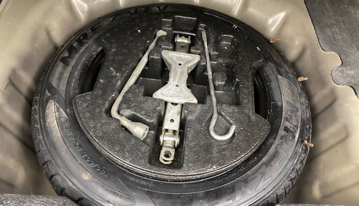 2017 Maruti Ciaz DELTA 1.4 AT PETROL, Petrol, Automatic, 61,821 km, Spare Tyre