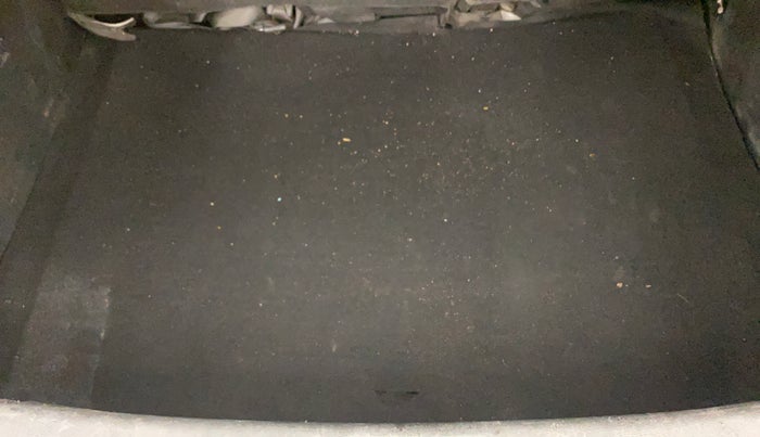 2022 Nissan MAGNITE XV PREMIUM, Petrol, Manual, 43,434 km, Boot Inside