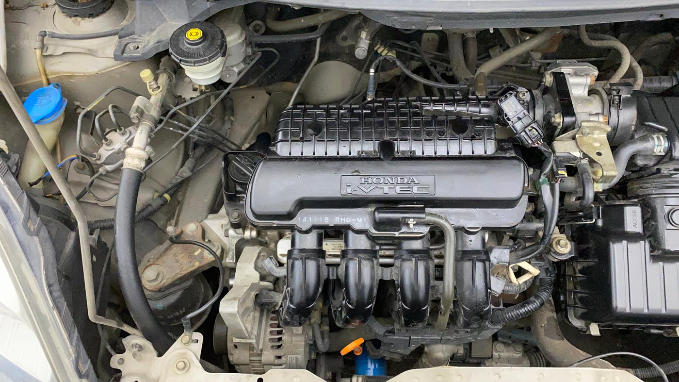 2014 Honda Amaze 1.2L I-VTEC S, Petrol, Manual, 1,02,204 km, Engine View - Right