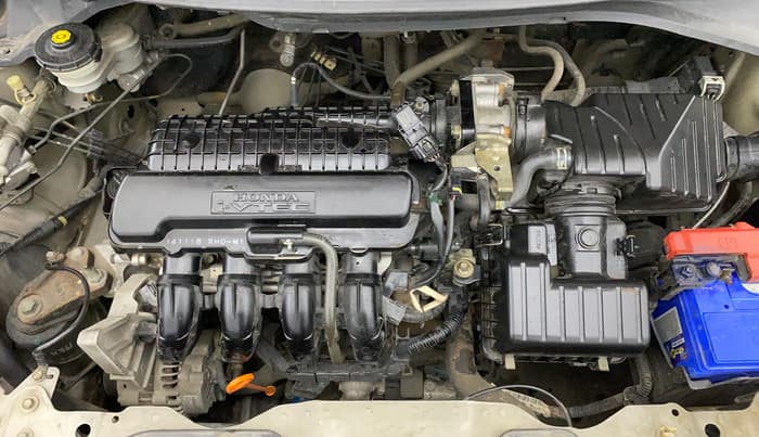2014 Honda Amaze 1.2L I-VTEC S, Petrol, Manual, 1,02,204 km, Engine View