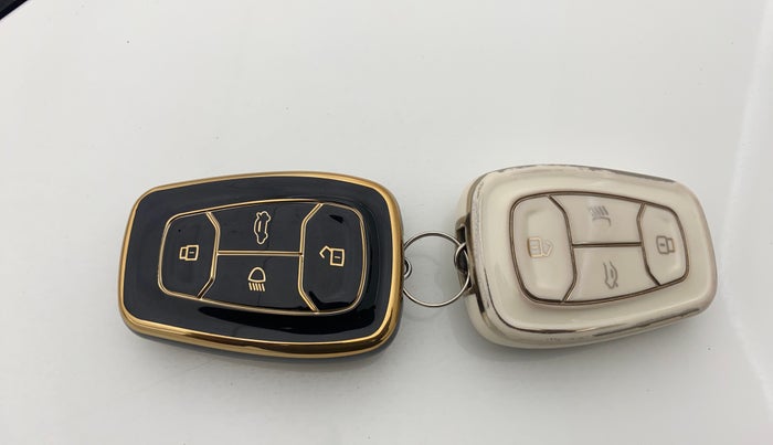 2024 Tata TIGOR XZA Plus iCNG , CNG, Automatic, 14,563 km, Key Close Up