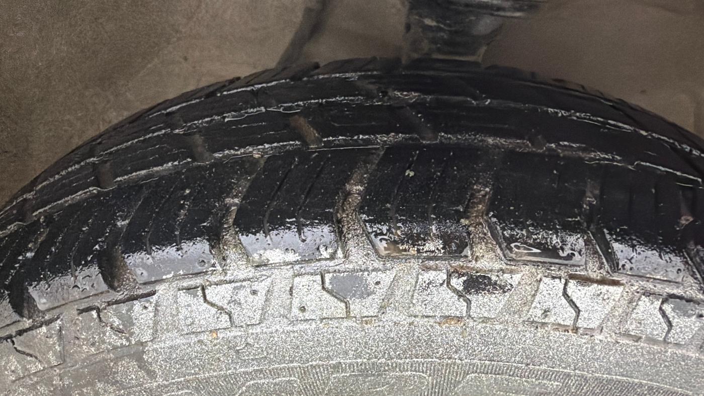 2014 Maruti Alto 800 LXI, Petrol, Manual, 35,191 km, Right Front Tyre Tread