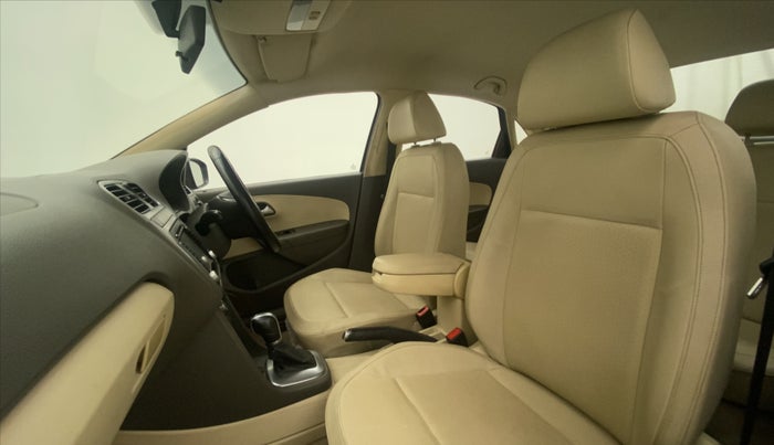 2015 Volkswagen Vento HIGHLINE PETROL AT, Petrol, Automatic, 47,965 km, Right Side Front Door Cabin