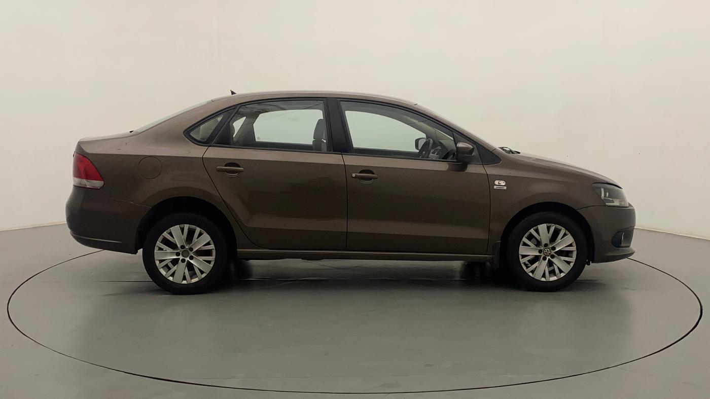 2015 Volkswagen Vento HIGHLINE PETROL AT, Petrol, Automatic, 47,965 km, Right Side