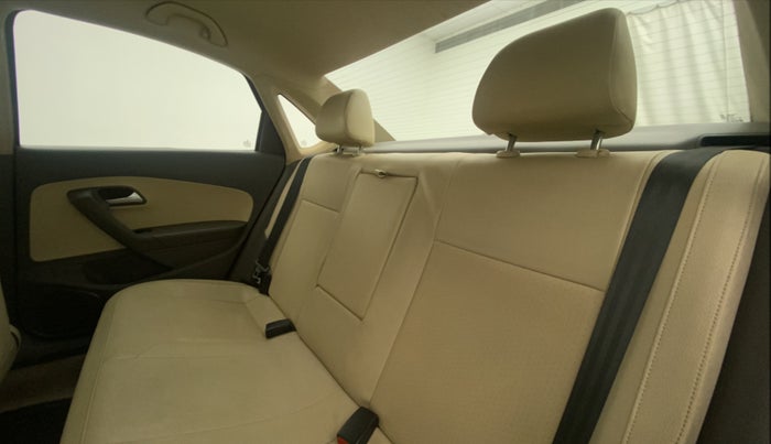 2015 Volkswagen Vento HIGHLINE PETROL AT, Petrol, Automatic, 47,965 km, Right Side Rear Door Cabin