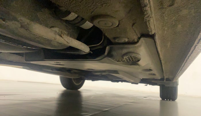 2015 Volkswagen Vento HIGHLINE PETROL AT, Petrol, Automatic, 47,965 km, Right Side Underbody