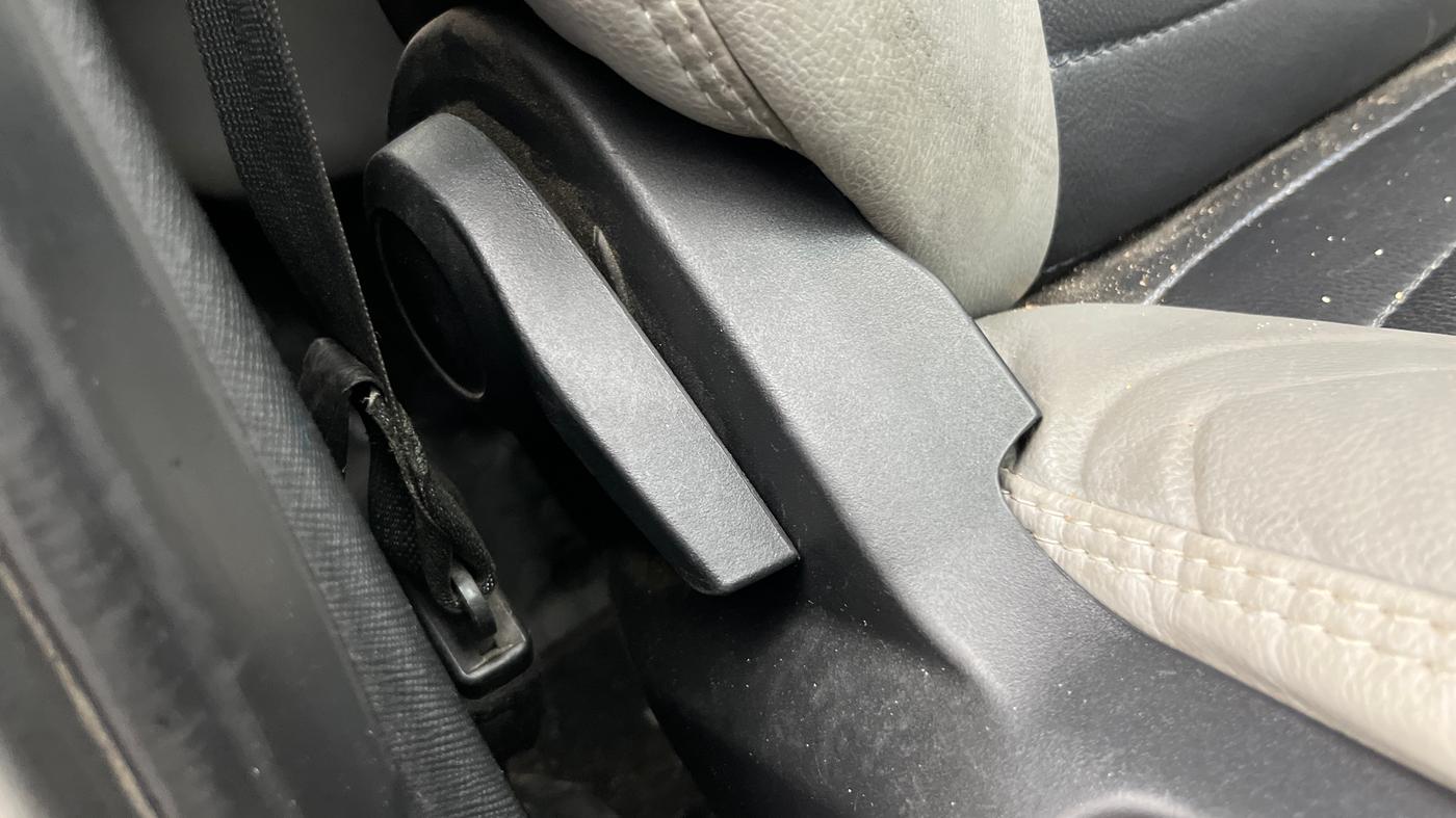 2023 Tata PUNCH ADVENTURE MT, Petrol, Manual, 27,221 km, Driver Side Adjustment Panel