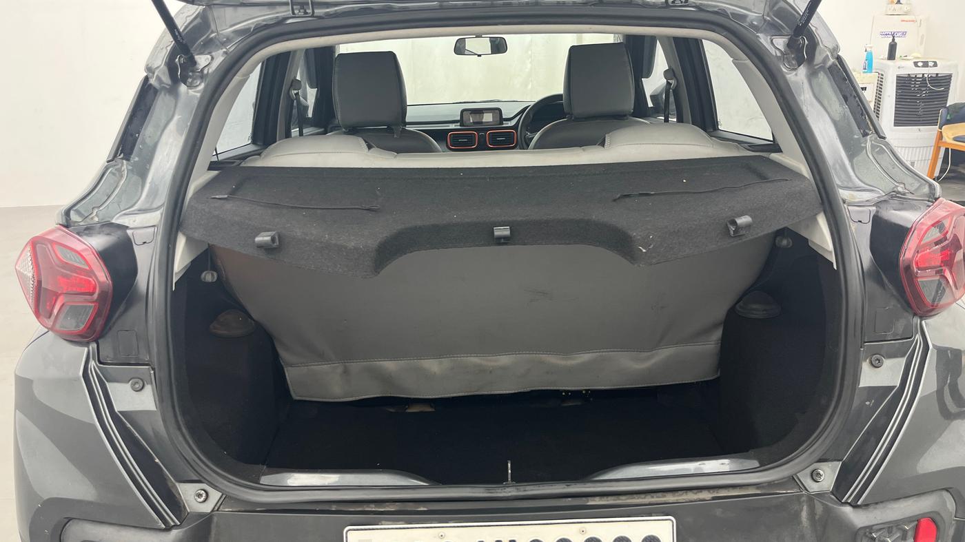 2023 Tata PUNCH ADVENTURE MT, Petrol, Manual, 27,221 km, Boot Inside