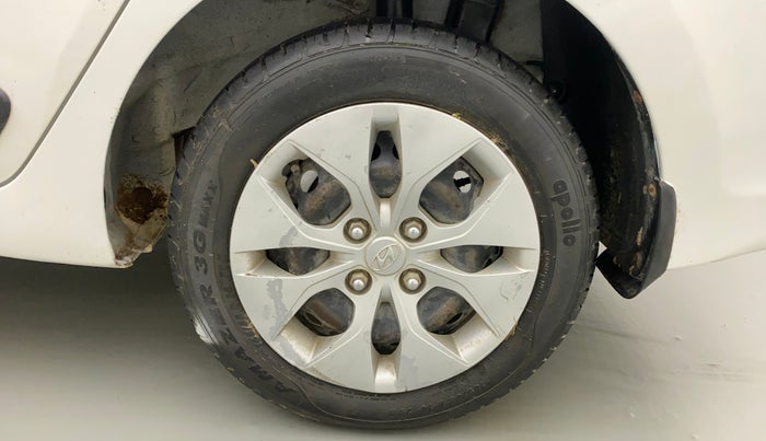 2015 Hyundai Xcent S 1.2, Petrol, Manual, 72,377 km, Left Rear Wheel