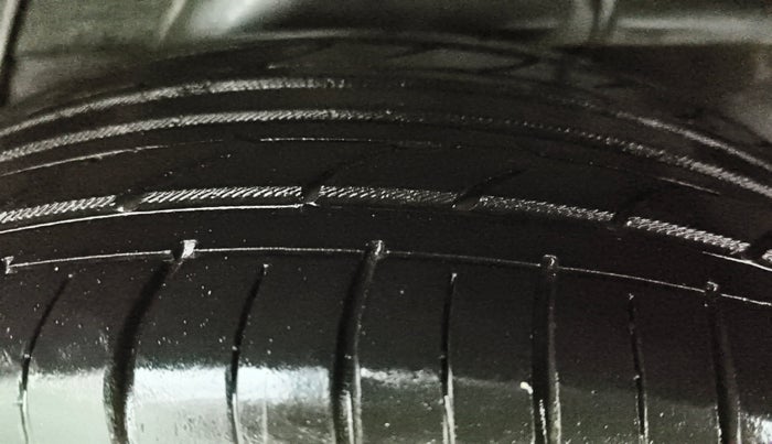 2016 Hyundai Verna FLUIDIC 4S 1.6 VTVT S AT, Petrol, Automatic, 78,631 km, Left Rear Tyre Tread