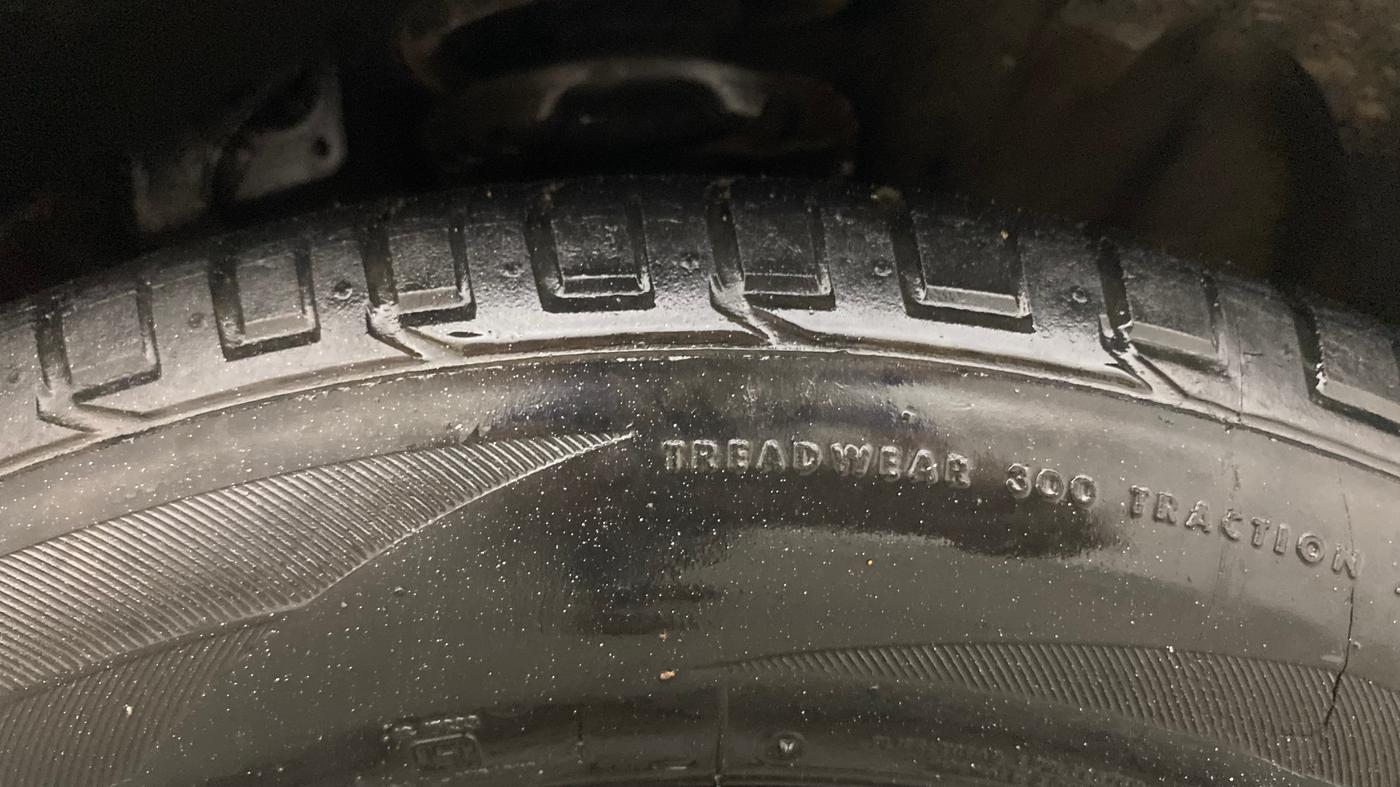 2020 KIA SELTOS GTX PLUS AT 1.5 DIESEL, Diesel, Automatic, 96,337 km, Right Front Tyre Tread