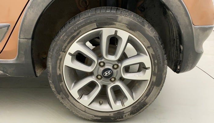 2015 Hyundai i20 Active 1.2 S, Petrol, Manual, 24,727 km, Left Rear Wheel
