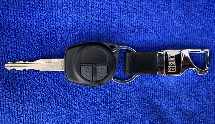 2017 Maruti Swift VXI, Petrol, Manual, 19,668 km, Key Close Up