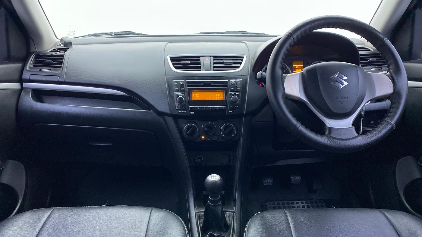 2017 Maruti Swift VXI, Petrol, Manual, 19,668 km, Dashboard